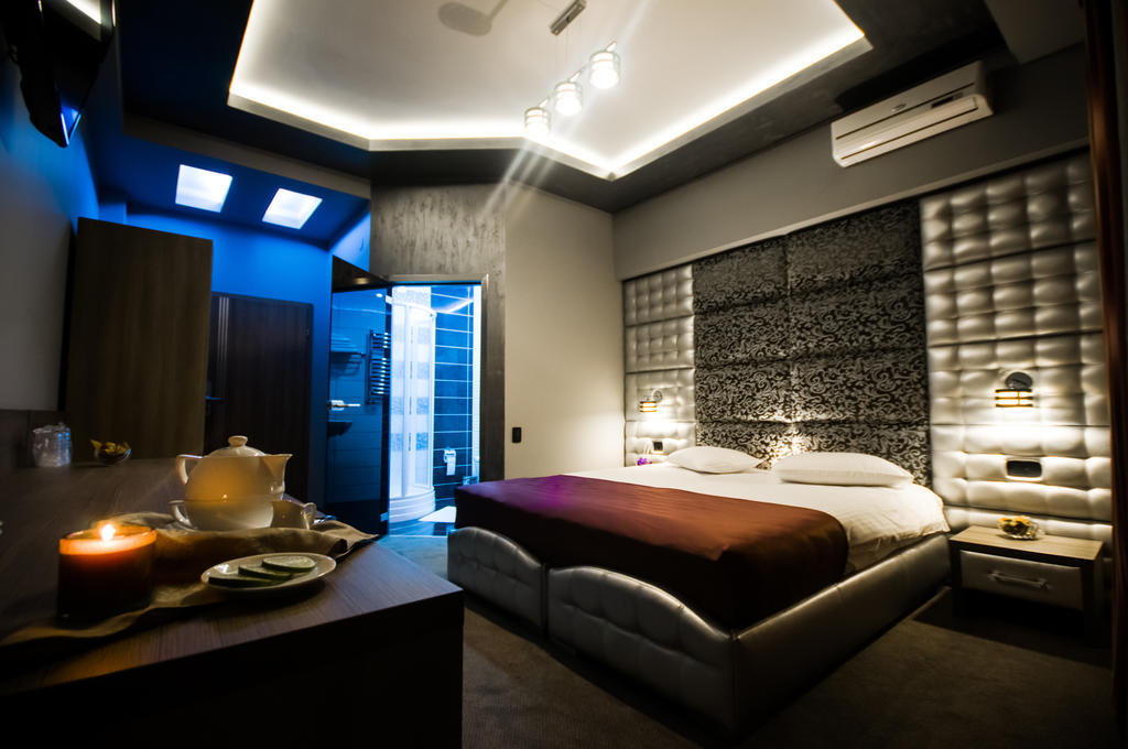 Hotel Aqua ทาร์กู จิอู ภายนอก รูปภาพ
